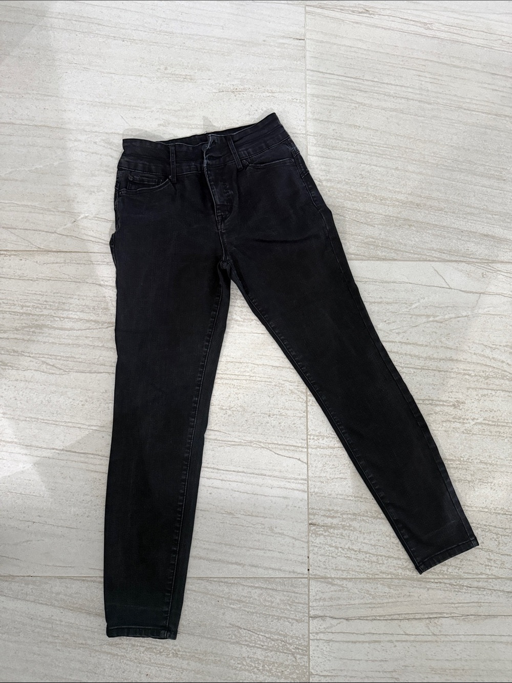 EUC curve appeal jeans size 4/27